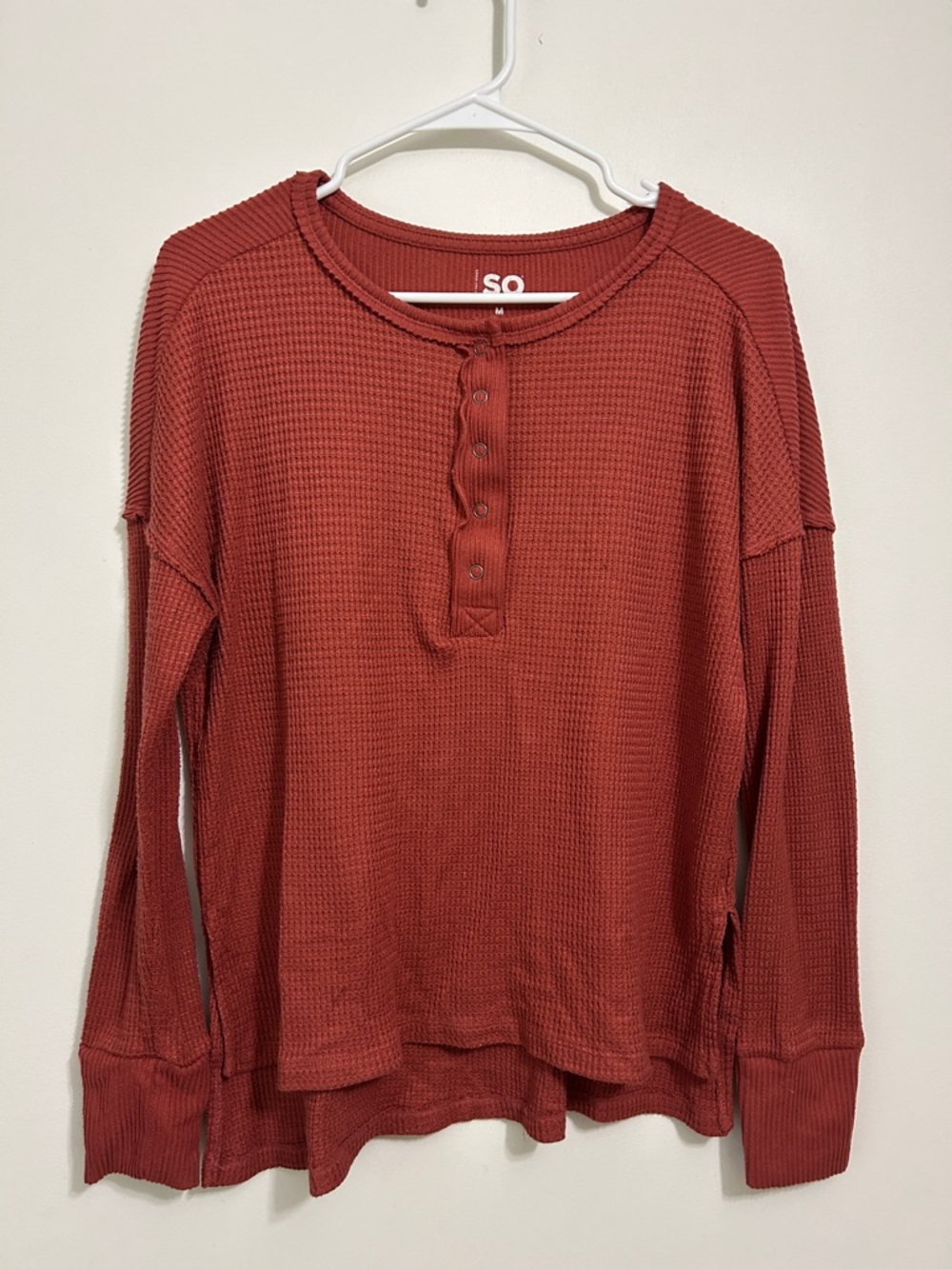 SO Waffle-Knit Henley in Burnt Orange